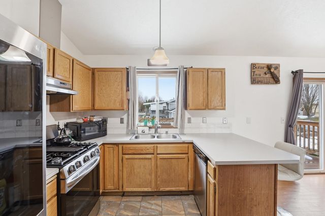 25421 E Joseph Ave, Newman Lake, WA 99025