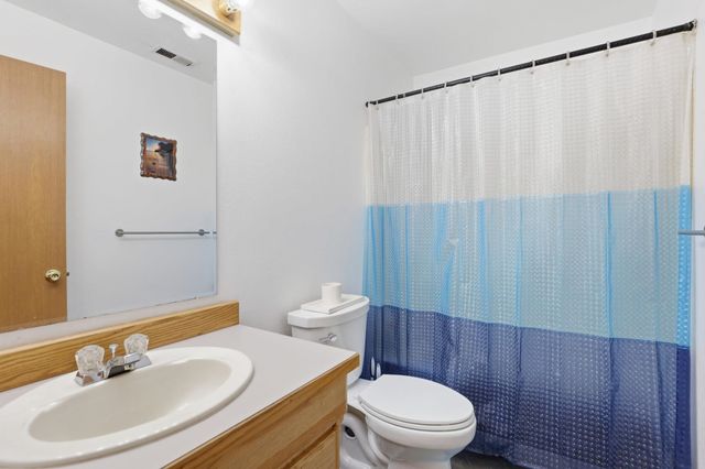 25421 E Joseph Ave, Newman Lake, WA 99025