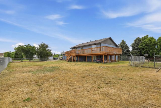 25421 E Joseph Ave, Newman Lake, WA 99025