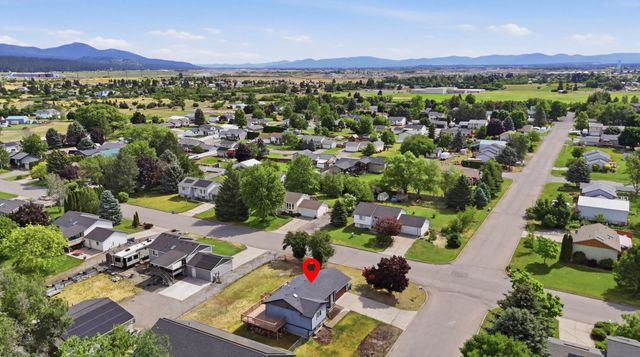 25421 E Joseph Ave, Newman Lake, WA 99025