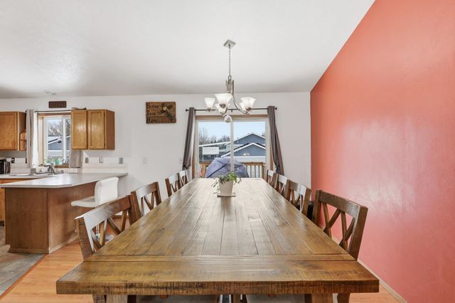 25421 E Joseph Ave, Newman Lake, WA 99025