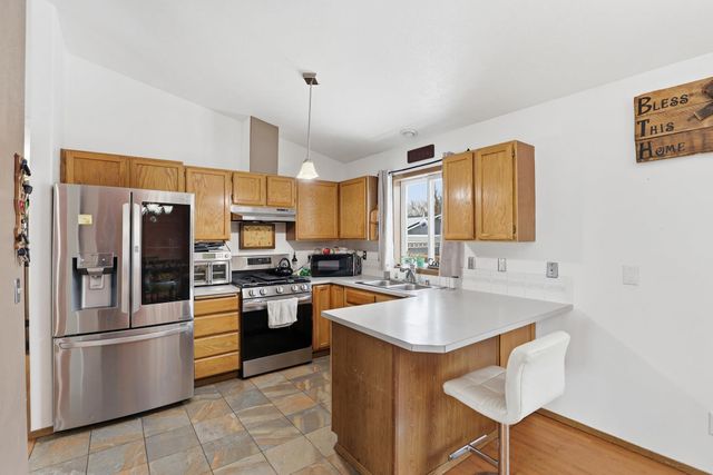25421 E Joseph Ave, Newman Lake, WA 99025