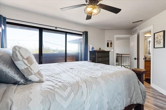 7 Dewberry Court, Bedford, TX 76021