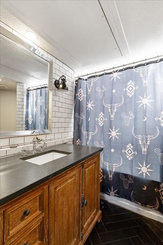 7 Dewberry Court, Bedford, TX 76021