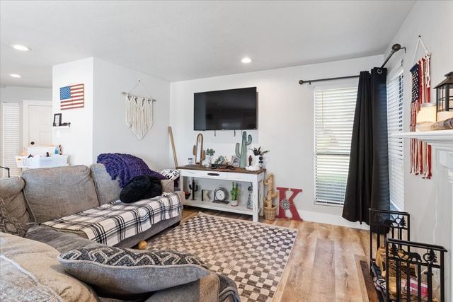 7 Dewberry Court, Bedford, TX 76021