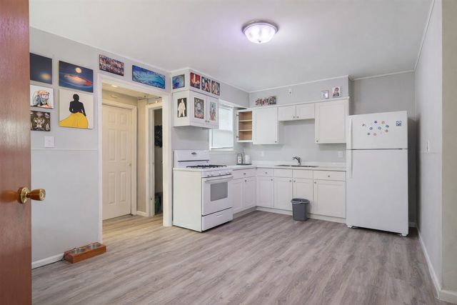 1003 W Jackson Street, Bloomington, IL 61701