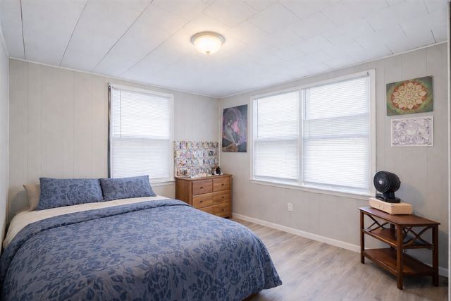 1003 W Jackson Street, Bloomington, IL 61701