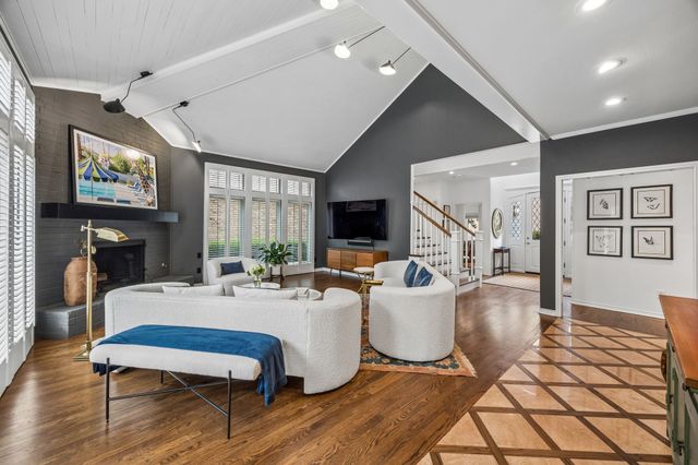 5008 Briar Tree Drive, Dallas, TX 75248
