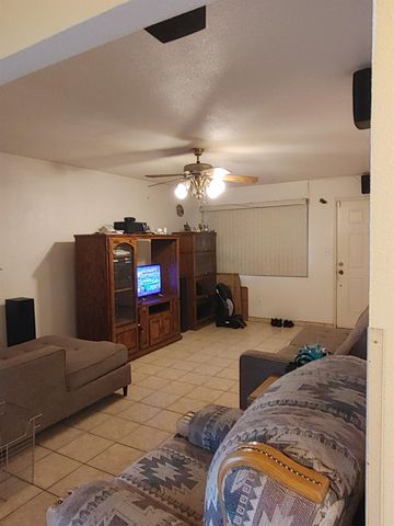 2312 St James Pl, Modesto, CA 95350