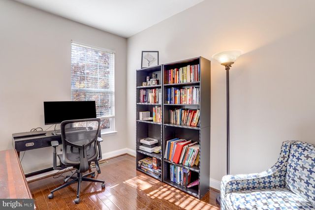 2342 HUNTINGTON STATION CT, Alexandria, VA 22303