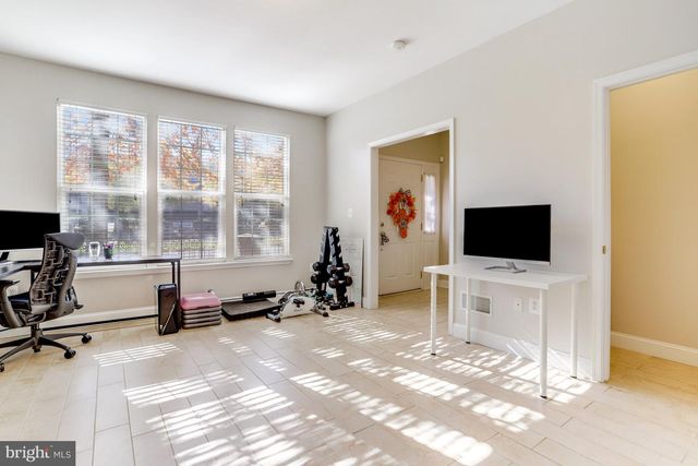 2342 HUNTINGTON STATION CT, Alexandria, VA 22303