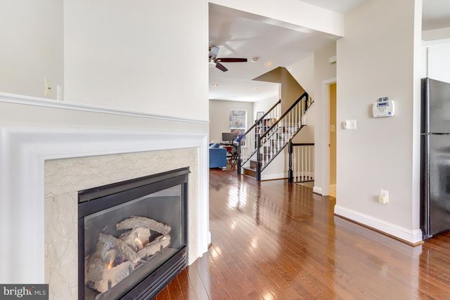 2342 HUNTINGTON STATION CT, Alexandria, VA 22303