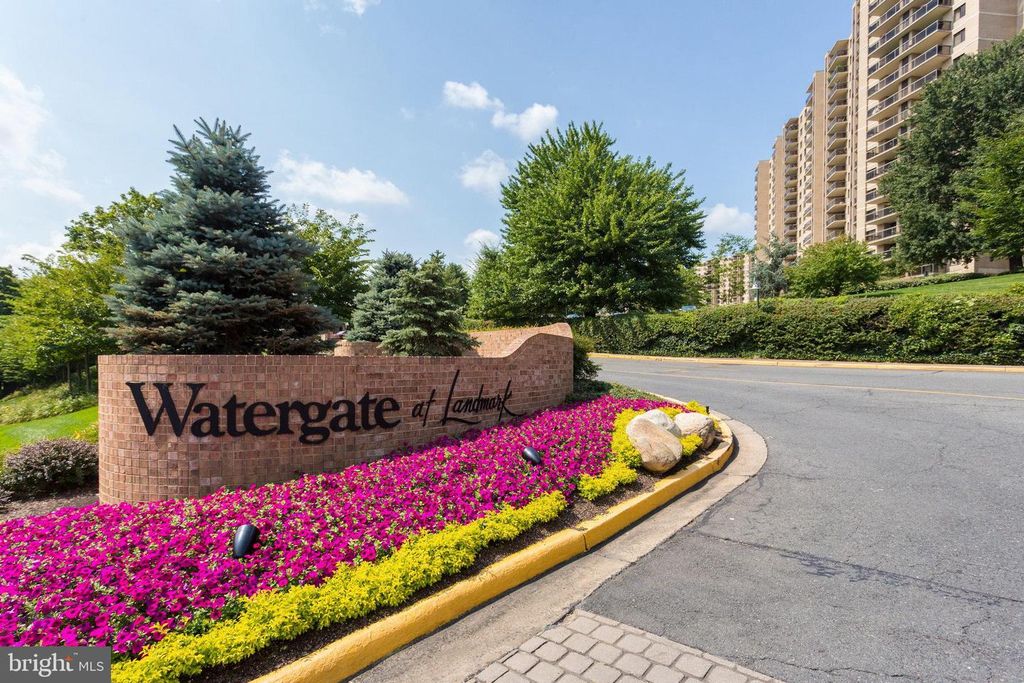 205 YOAKUM PKWY #223, Alexandria, VA 22304