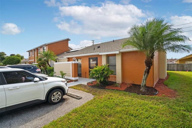 46 SILVER PARK CIRCLE, Kissimmee, FL 34743