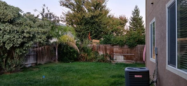 1591 Rich Dr, Yuba City, CA 95993