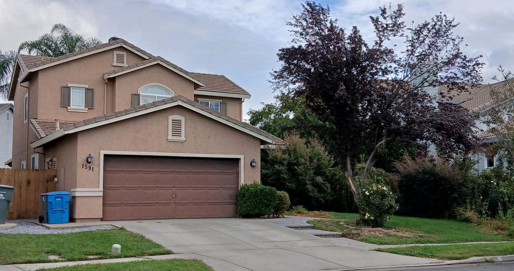 1591 Rich Dr, Yuba City, CA 95993