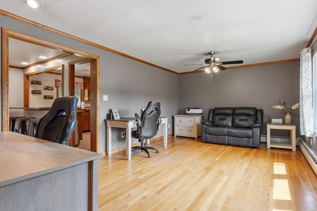 132 Main St., Holden, MA 01520