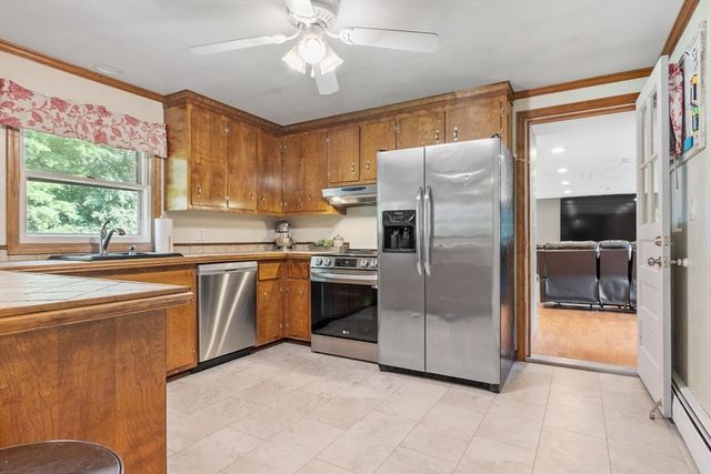 132 Main St., Holden, MA 01520