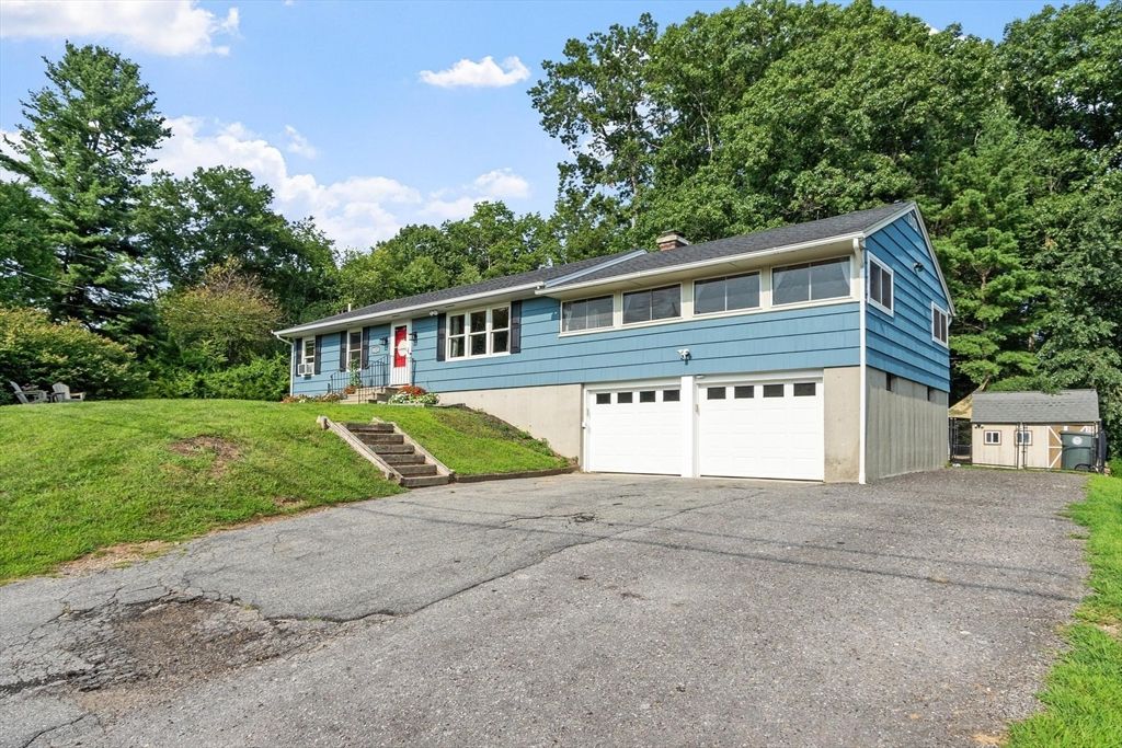132 Main St., Holden, MA 01520