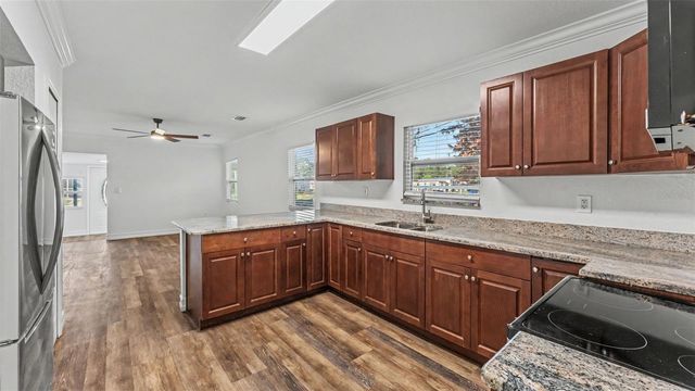 1821 W CHASE STREET, Lakeland, FL 33815