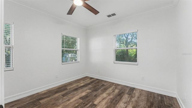 1821 W CHASE STREET, Lakeland, FL 33815