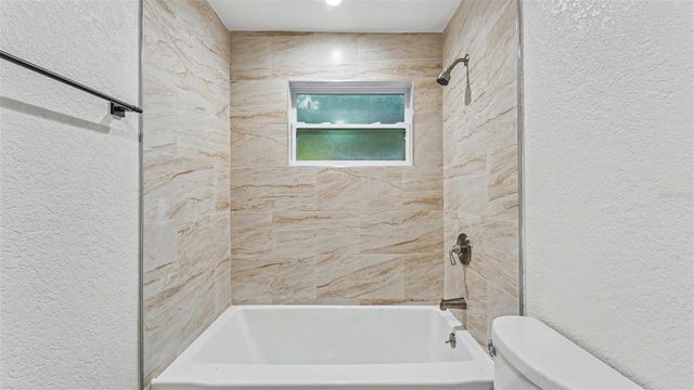 1821 W CHASE STREET, Lakeland, FL 33815