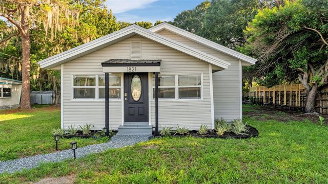 1821 W CHASE STREET, Lakeland, FL 33815