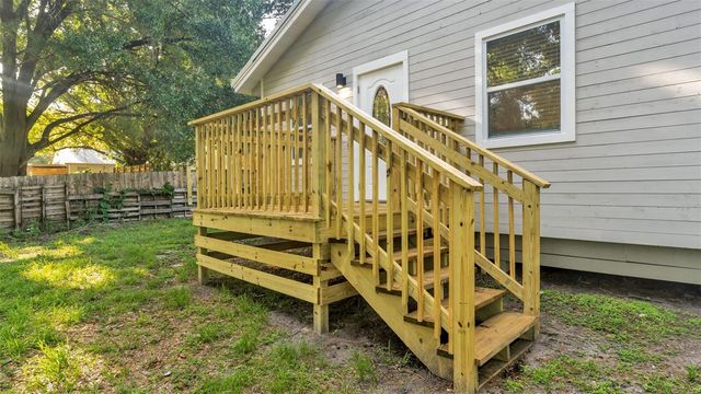 1821 W CHASE STREET, Lakeland, FL 33815