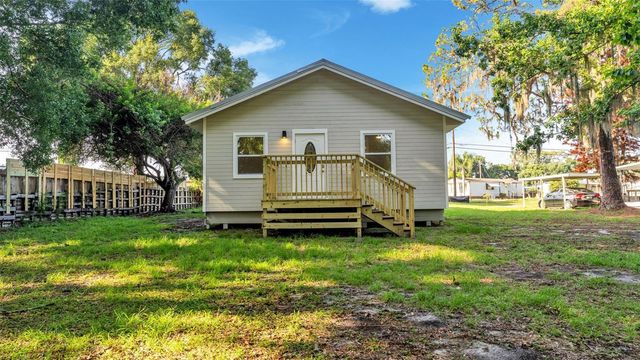 1821 W CHASE STREET, Lakeland, FL 33815