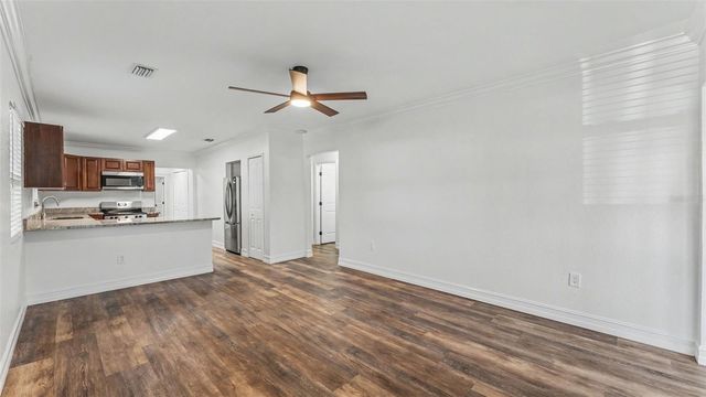 1821 W CHASE STREET, Lakeland, FL 33815