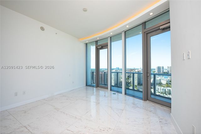 17475 Collins Ave 2003, Sunny Isles Beach, FL 33160