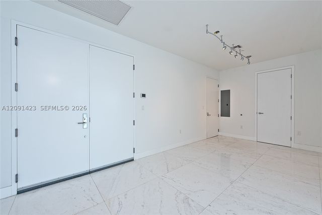 17475 Collins Ave 2003, Sunny Isles Beach, FL 33160