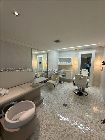 17475 Collins Ave 2003, Sunny Isles Beach, FL 33160