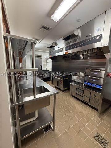 17475 Collins Ave 2003, Sunny Isles Beach, FL 33160