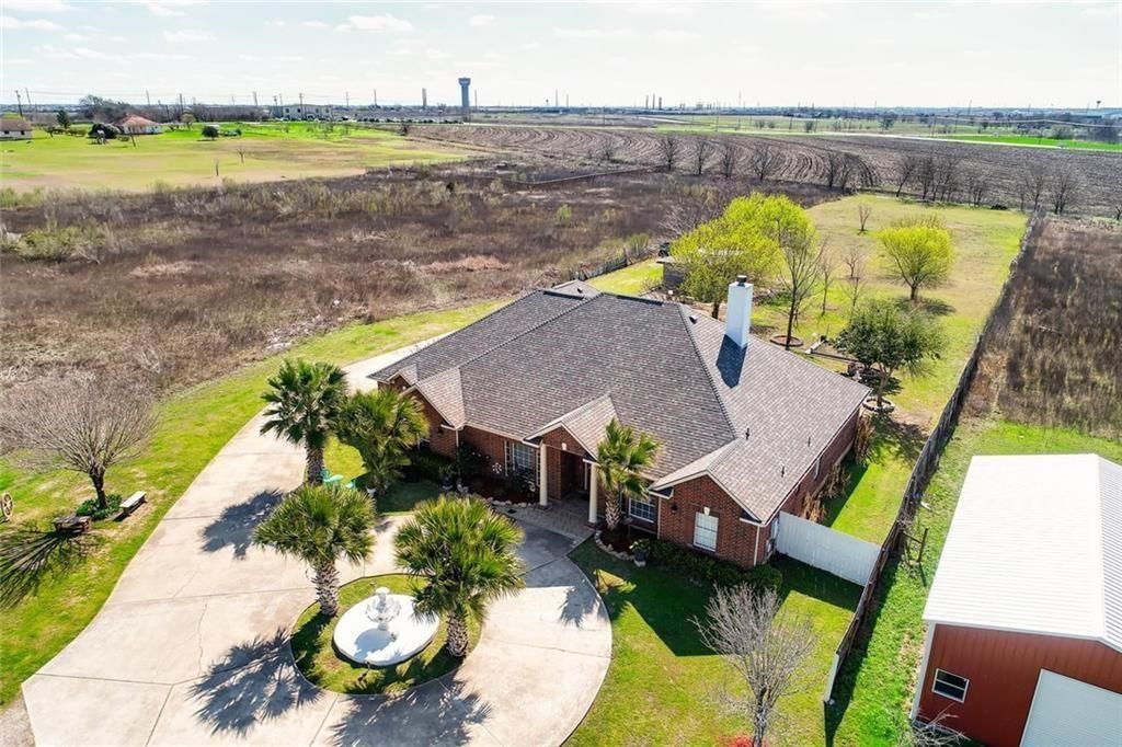 1870 County Road 109, Hutto, TX 78634