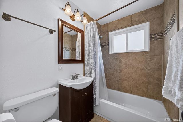 141 S Reed Street, Lakewood, CO 80226