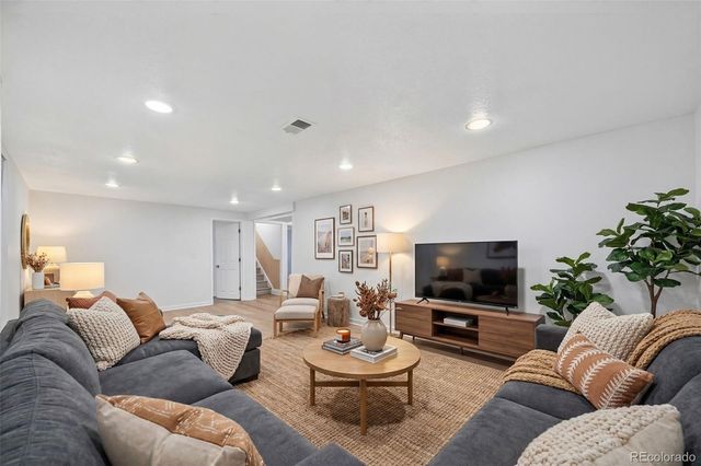 141 S Reed Street, Lakewood, CO 80226