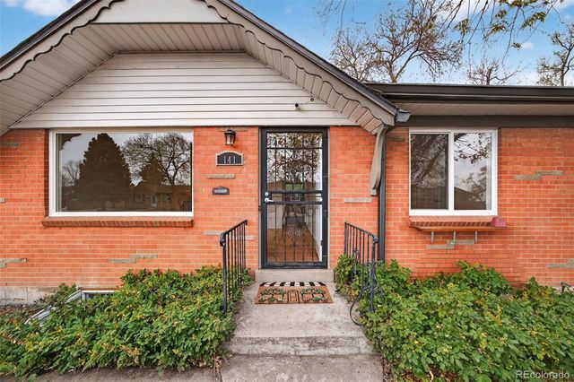 141 S Reed Street, Lakewood, CO 80226