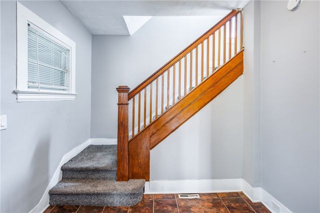 393 Brooks Avenue, Rochester, NY 14619