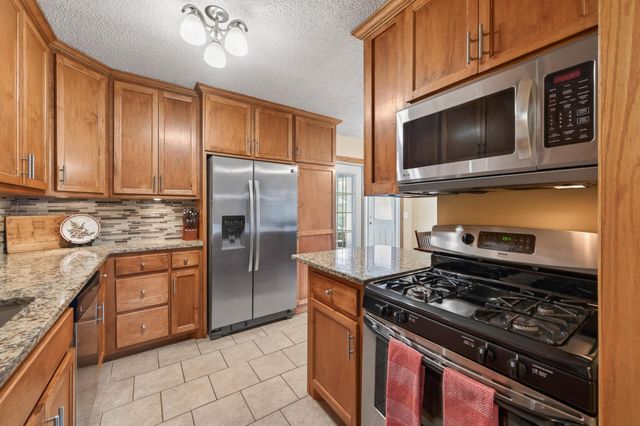 1800 Florence Street, White Bear Lake, MN 55110