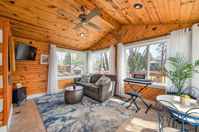 1800 Florence Street, White Bear Lake, MN 55110