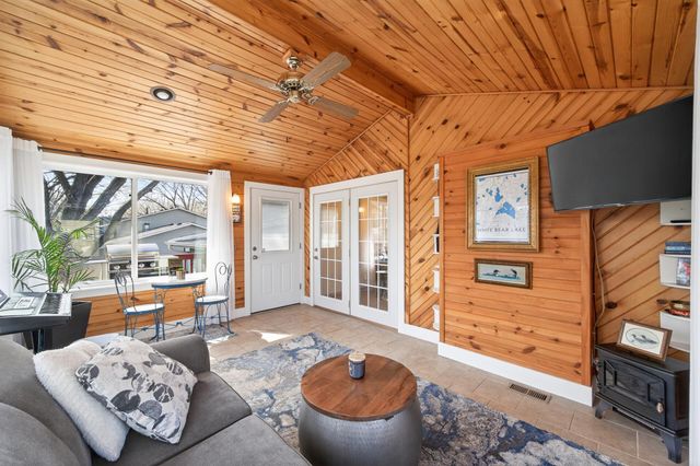 1800 Florence Street, White Bear Lake, MN 55110