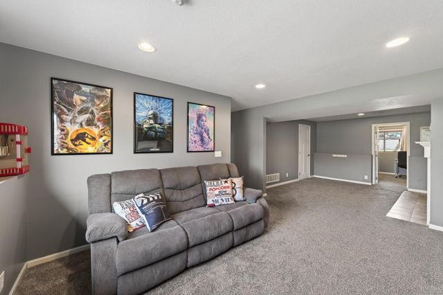 1800 Florence Street, White Bear Lake, MN 55110