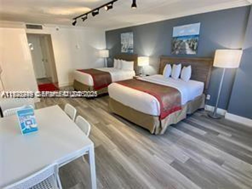 19201 Collins Ave 1119, Sunny Isles Beach, FL 33160