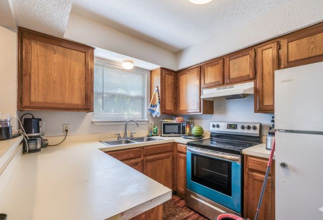 518 Jordan Lane, Arlington, TX 76012