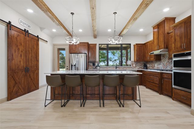 958 Cedar Mills Road, Gordonville, TX 76245