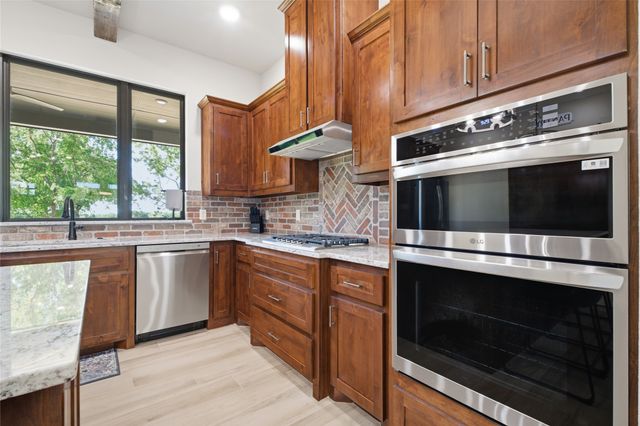 958 Cedar Mills Road, Gordonville, TX 76245