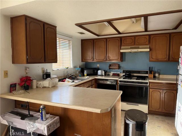 16082 Dale Evans Parkway, Apple Valley, CA 92307