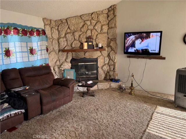 16082 Dale Evans Parkway, Apple Valley, CA 92307