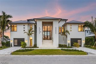 15 Bayview BLVD, Fort Myers Beach, FL 33931